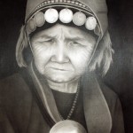 Gazing-old-woman-by-La-Sam